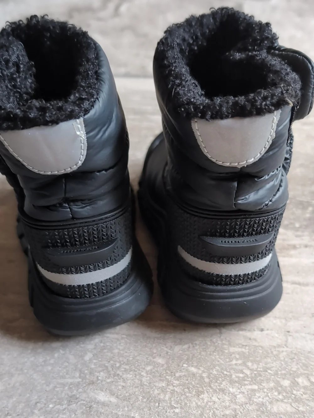 Hunter Snow Boot- Infant Toddler Size 5